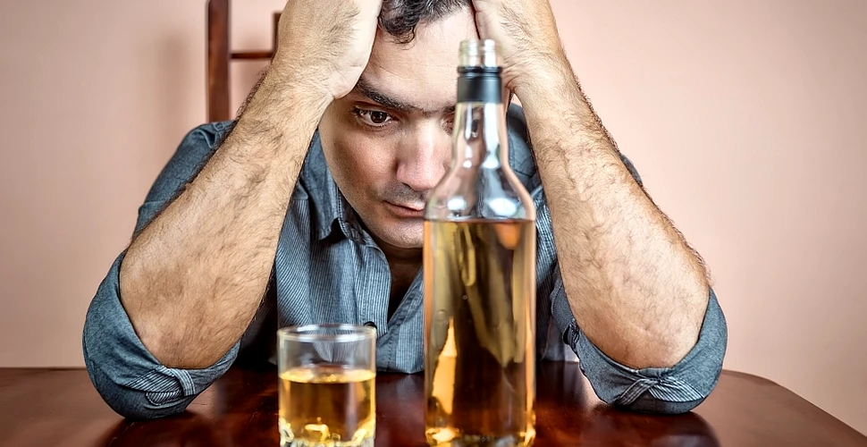 Consumul abuziv de alcool în perioada vârstei mijlocii poate duce la pierderi de memorie