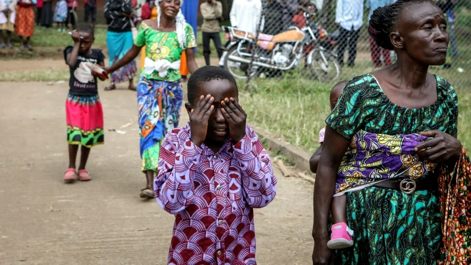 Uganda interzice importurile de haine de la „oameni morți”