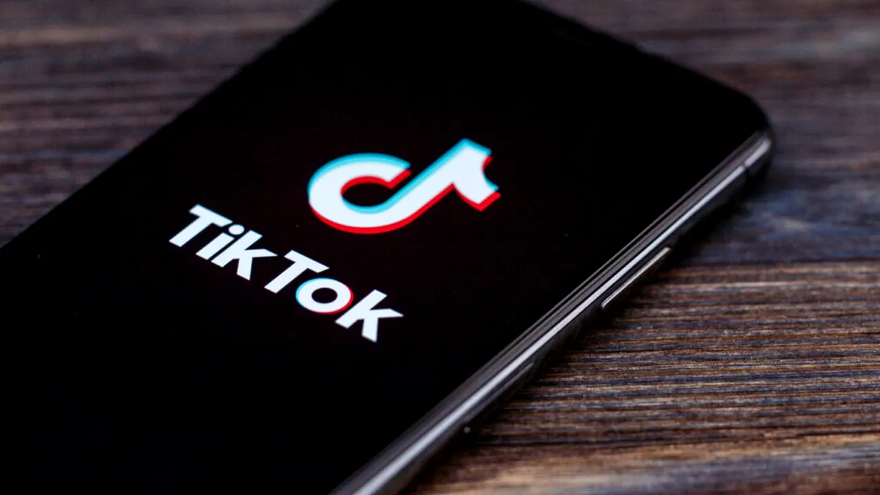 Aplicaţia TikTok 