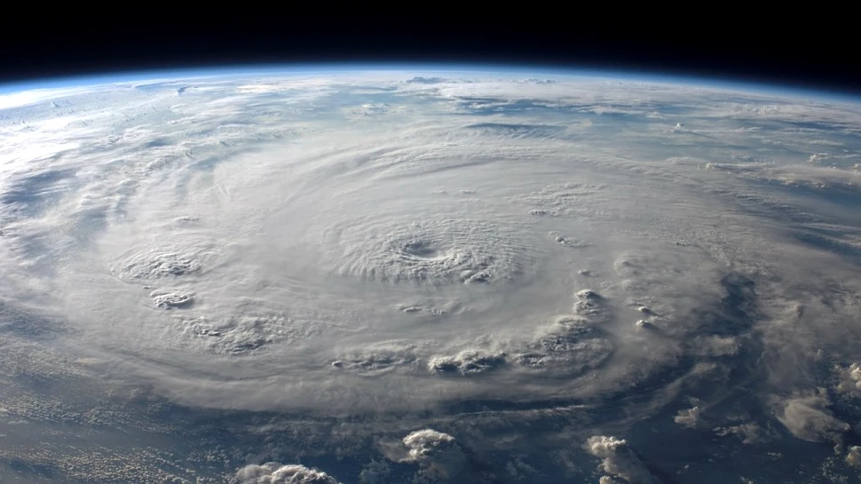 Schimbările climatice sunt cauza apariţiilor furtunilor tropicale extreme, precum urganul Irma?