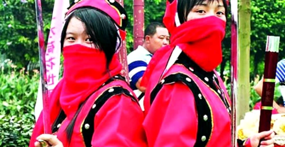Surorile “Kung Fu” organizeaza un turneu de arte martiale pentru a-si gasi soti