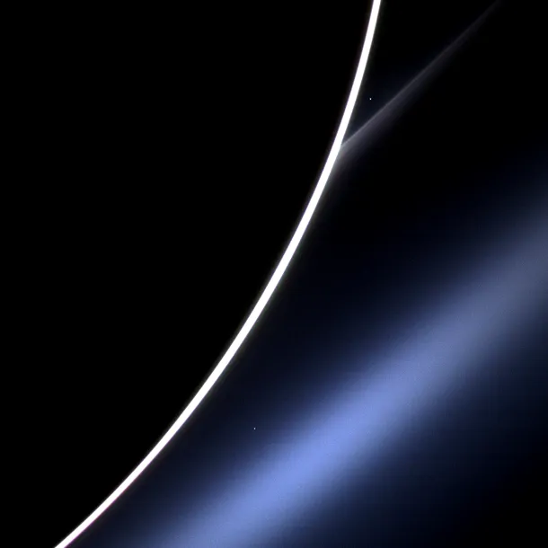 Imagini uimitoare: cum arată Venus văzută „de pe” Saturn