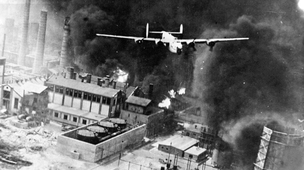 În urmă cu 82 de ani, aviaţia americană suferea o înfrângere de proporţii. Se întâmpla la Ploieşti. Povestea din spatele operaţiunii Tidal Wave