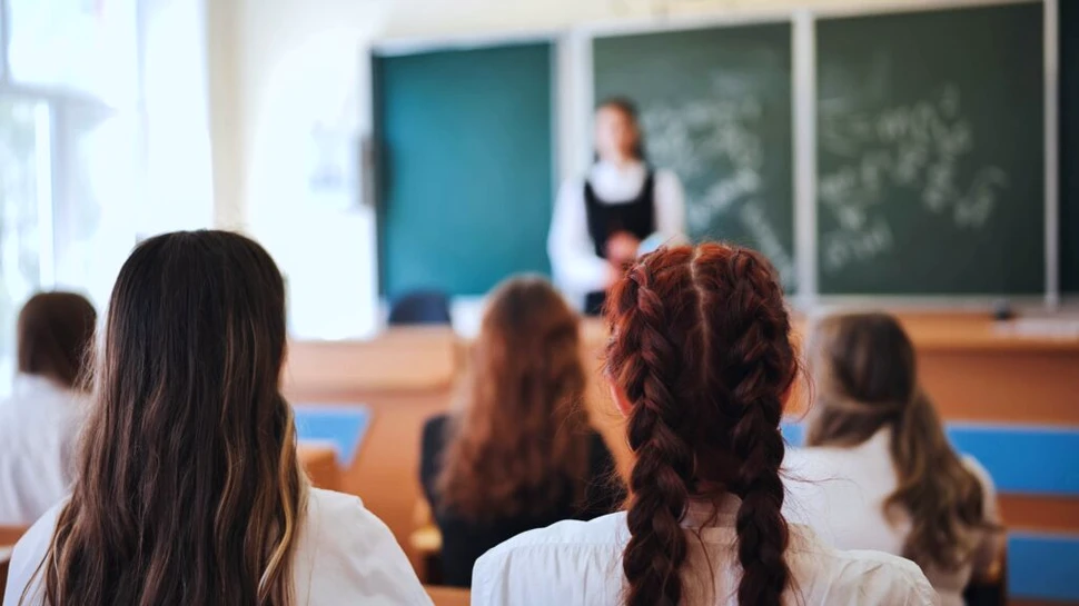 35% dintre profesorii din România sunt plătiți sub salariul minim