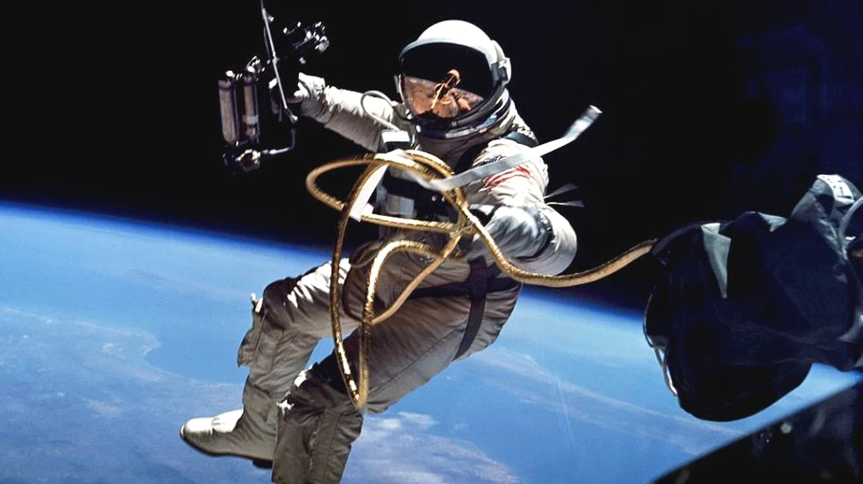 Un nou costum spaţial va permite astronauţilor să exploreze asteroizii