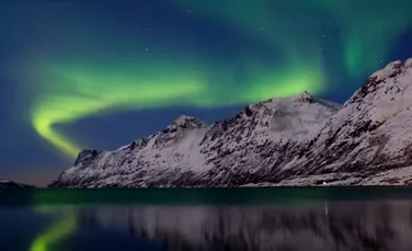 Dansul dintre o cometă şi aurora boreală: un nou timelapse spectaculos (VIDEO)