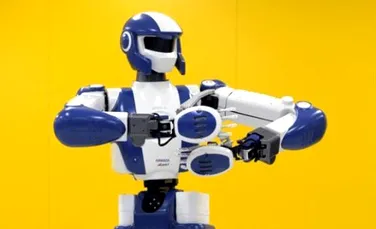 Omule, robotii japonezi aratosi si atletici iti vor slujba! (VIDEO)