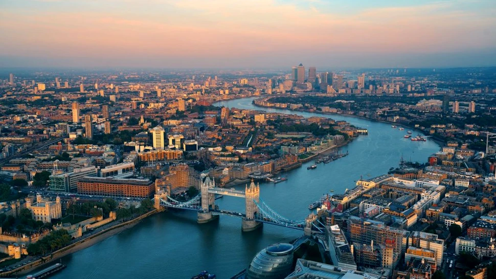 Izvorul râului Tamisa din Marea Britanie aproape a secat din cauza secetei