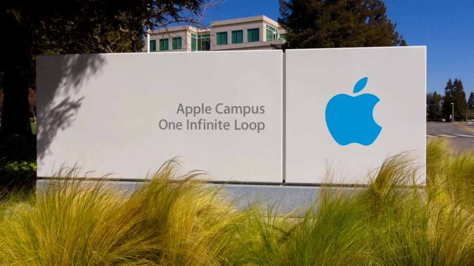 Apple a lansat serviciul Apple Music şi transformă Swift în limbaj de programare open-source