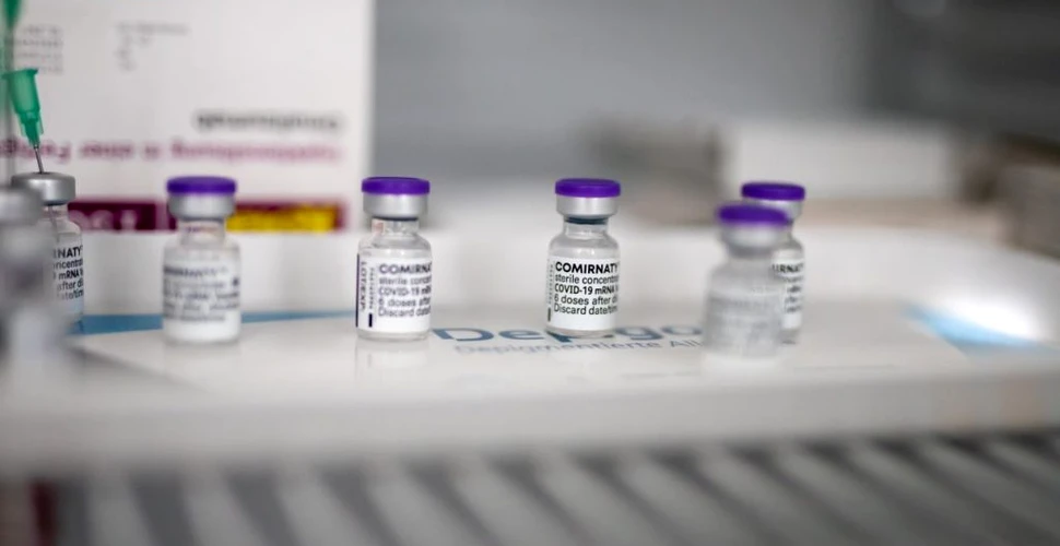 Bolnavii COVID de la începutul pandemiei, şanse mai mici de infectare cu Delta față de vaccinați