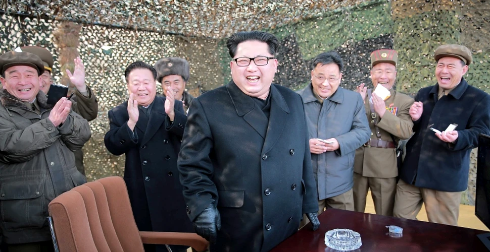 De ce râde Kim Jong-un de fiecare dată când testează o bombă nucleară? Gestul bizar al dictatorului nord-coreean a fost elucidat de specialişti