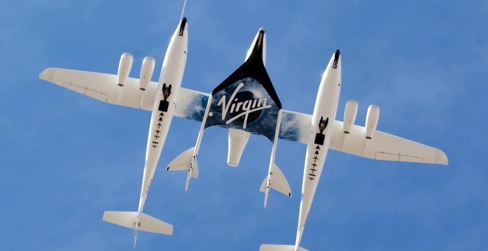 Anul viitor vor începe excursiile suborbitale: vehiculul SpaceshipTwo a efectuat cu succes un nou zbor de testare (VIDEO)