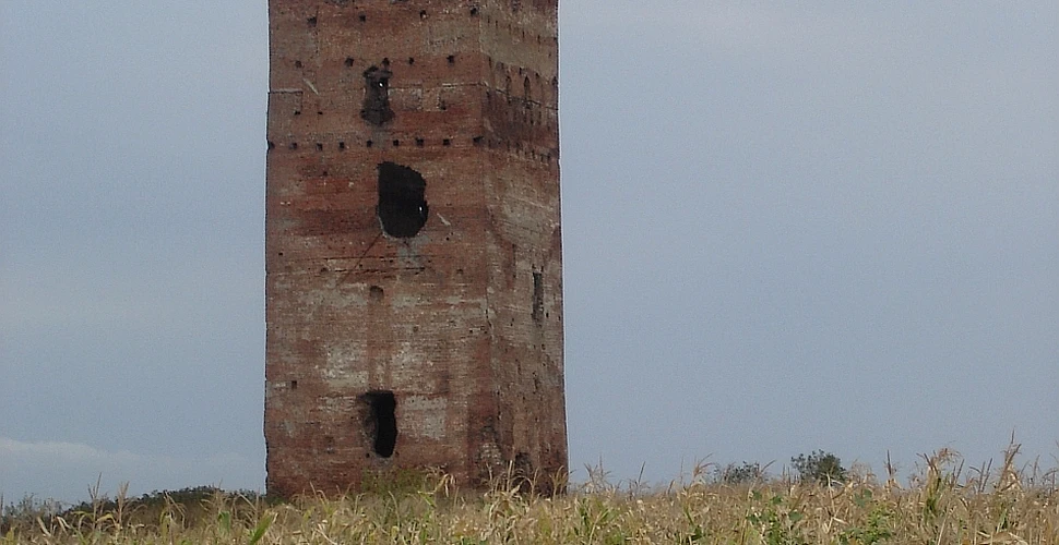 Cele trei turnuri pierdute ale Bihorului