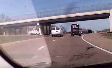 Şoferul unei Tesla a murit într-un accident rutier în timp ce maşina se afla pe pilot automat – VIDEO