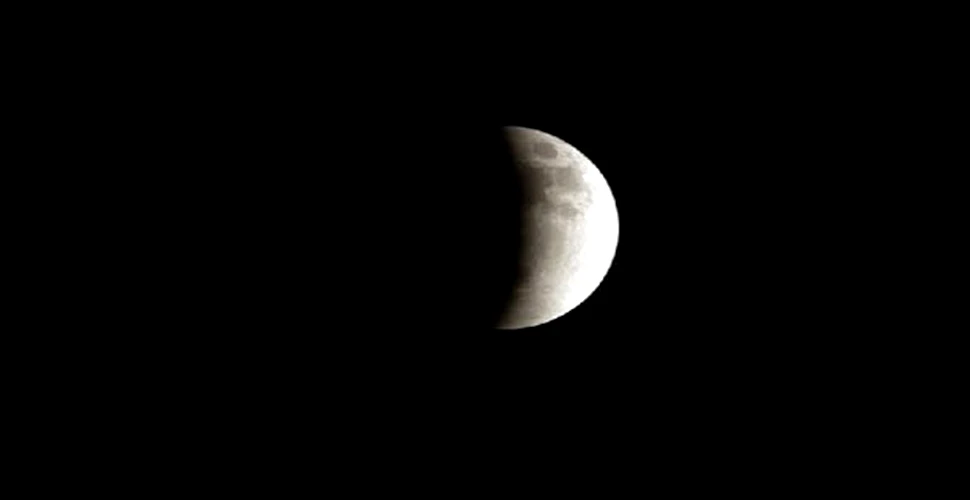 Eclipsa totala de Luna in aceasta noapte