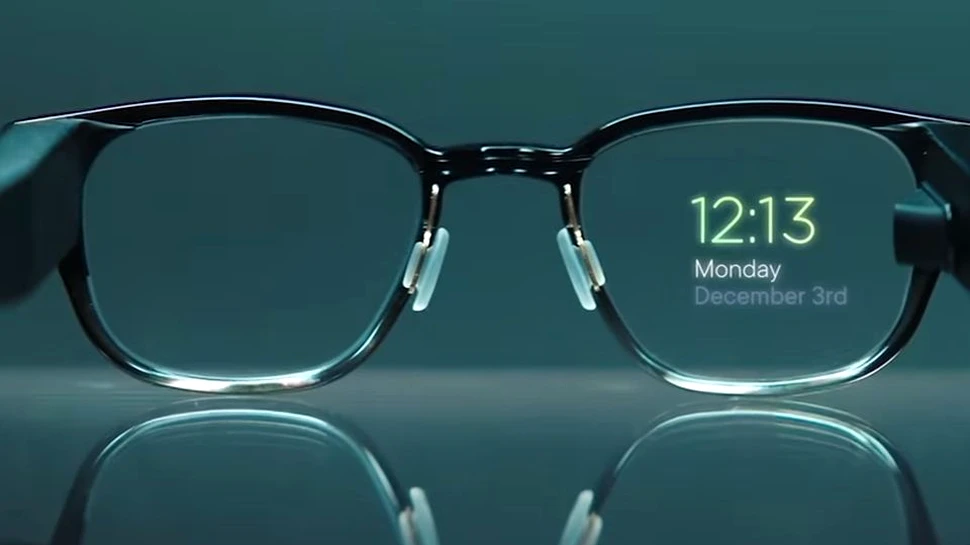 Ochelarii inteligenţi ai viitorului. Costă o mie de dolari şi îţi proiectează pe lentile toate notificările din telefon