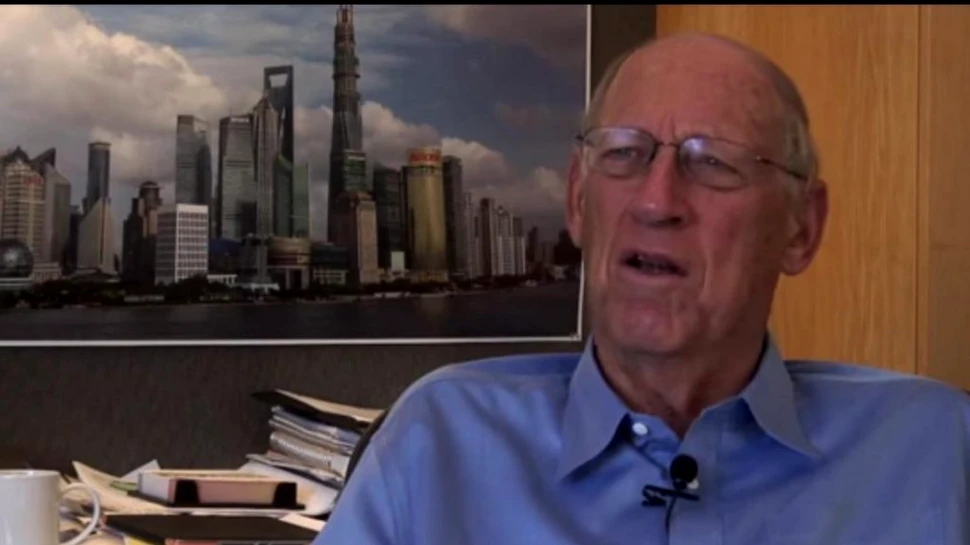 A obţinut primul job după 52 de interviuri nereuşite, iar acum compania sa este cea mai mare firmă de arhitectură din lume