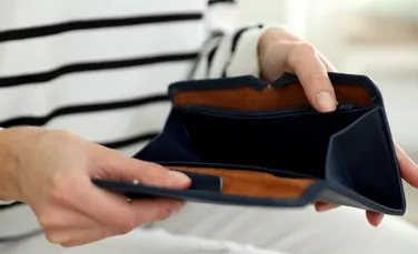 Ar trebui sau nu să avem încredere în sfaturile financiare primite de la AI? Iată ce spun experții!
