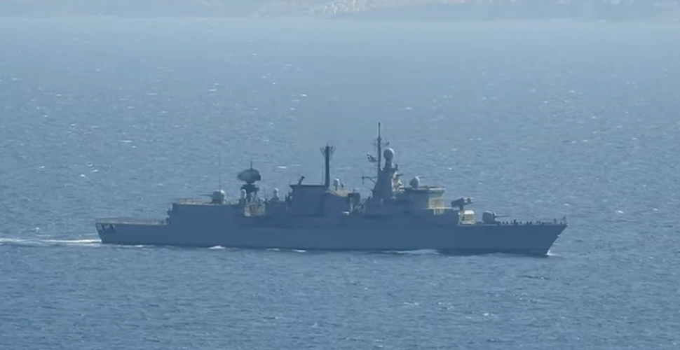 O fregată turcă a avertizat un vas grec de cercetare