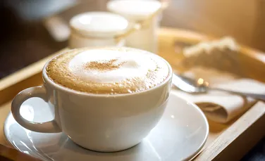 Câte cești de cafea putem bea pe zi pentru o îmbătrânire sănătoasă?