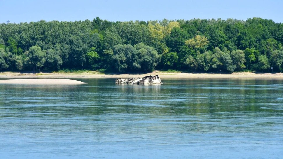 Nave germane de război, scoase la suprafață de nivelul redus al Dunării