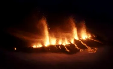 Un vulcan a erupt in Islanda dupa 187 de ani