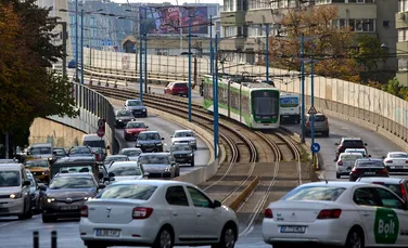 Cât timp mai pot parca gratuit șoferii de mașini electrice în București?