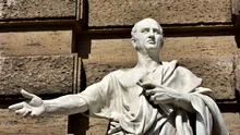 Cicero, „omul universal” care a marcat istoria Romei: „Nu există formă de guvernământ mai degenerată decât aceea în care cei bogaţi sunt socotiţi totodată cei mai buni”