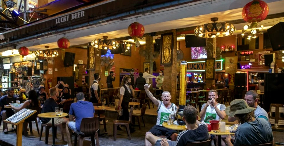 Motivul pentru care cluburile și barurile din Thailanda vor rămâne deschise cu două ore mai mult