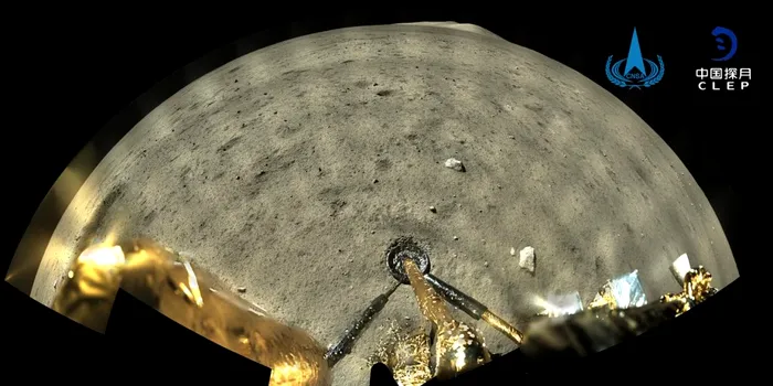 Primele imagini color trimise de misiunea Chang’e-5 a Chinei: Cum arată suprafața Lunii