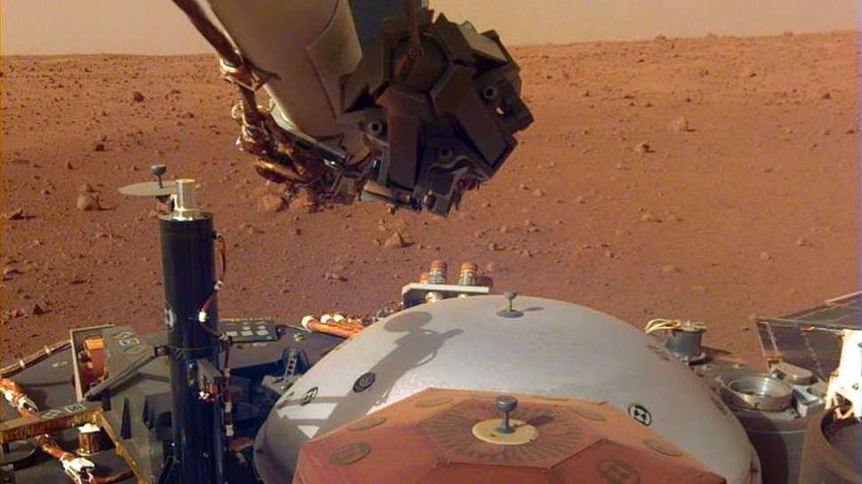 Landerul InSight şi-a amplasat primul instrument pe planeta Marte – FOTO