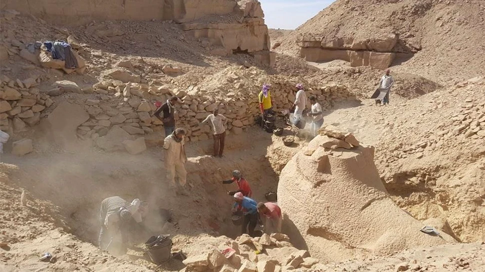 Un sfinx, asociat cu bunicul lui Tutankhamon, a fost descoperit în Egipt