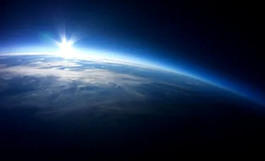 Planeta Albastră e doar un mit. Cum arată în realitate Pământul văzut din spaţiu? (FOTO)