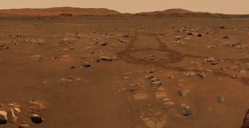 Imagine panoramică absolut uimitoare cu planeta Marte, trimisă de roverul Perseverance