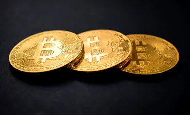 Bitcoin a scăzut cu 25% în ultima săptămână, ajungând sub pragul de 50.000 de dolari