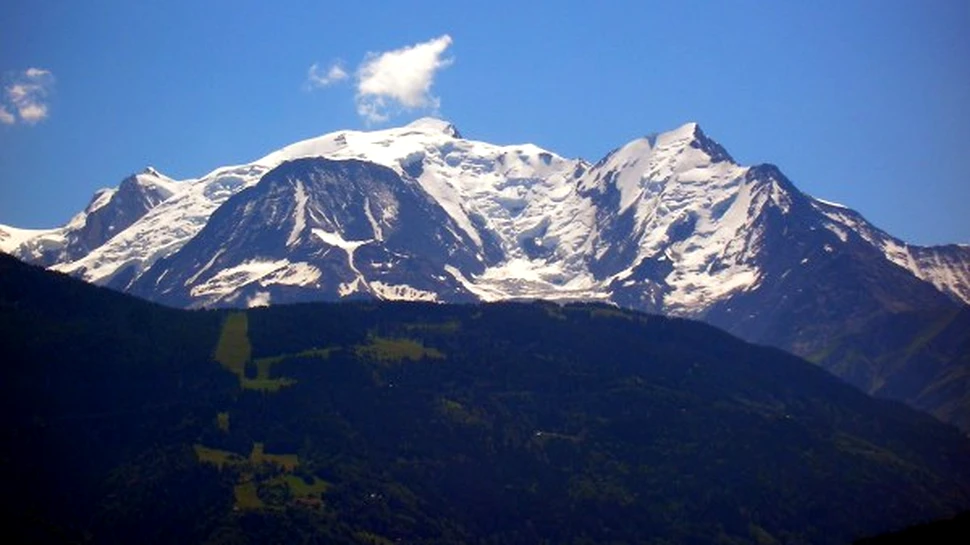 Pana si muntii au inceput sa se scufunde