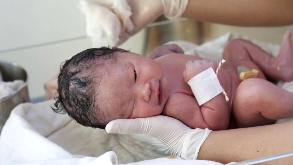 Un copil s-a născut la 9 săptămâni după moartea mamei sale