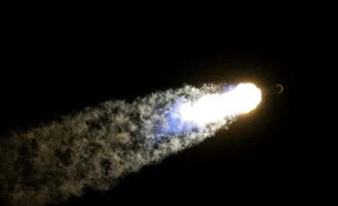 SpaceX a lansat două misiuni pe Lună dintr-o lovitură