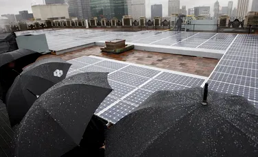 Panourile fotovoltaice care produc electricitate şi atunci când plouă