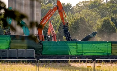 De ce demolează tot mai multe țări est-europene monumentele sovietice?