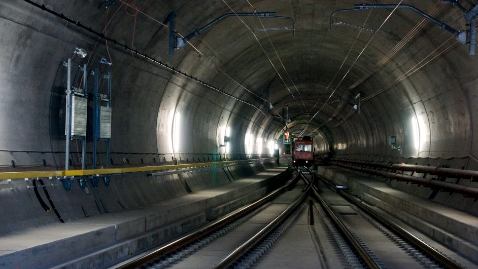 Tunelul elveţian Saint-Gothard, cel mai lung din lume, a fost inaugurat – VIDEO