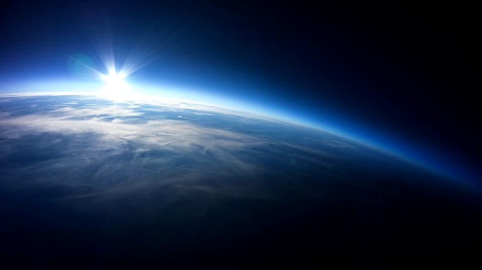 Planeta Albastră e doar un mit. Cum arată în realitate Pământul văzut din spaţiu? (FOTO)