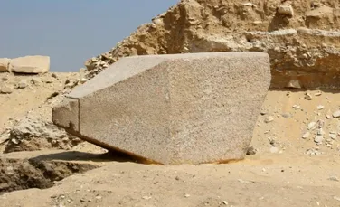 Descoperire uimitoare a arheologilor: cel mai mare fragment de obelisc din Vechiul Regat Egiptean