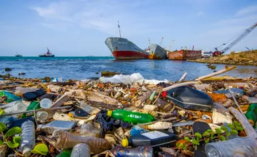 90% din deşeurile din plastic ce poluează oceanele provin din doar 10 ape curgătoare din Asia şi Africa