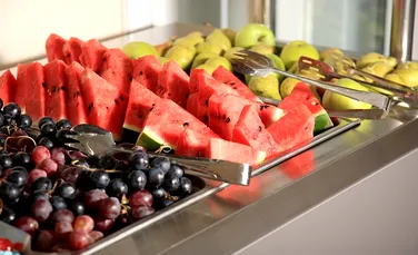 Cum ne pot ajuta fructele să scădem în greutate?