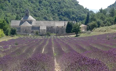 Cinci destinaţii turistice feerice pentru cei pasionaţi de arta fotografică şi de pictură