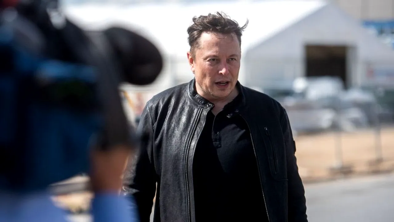 elon musk_hepta_5798799_descopera 