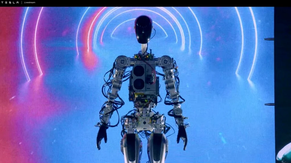 Robotul Tesla face deja valuri. Elon Musk a anunțat care va fi prețul pentru „Optimus”