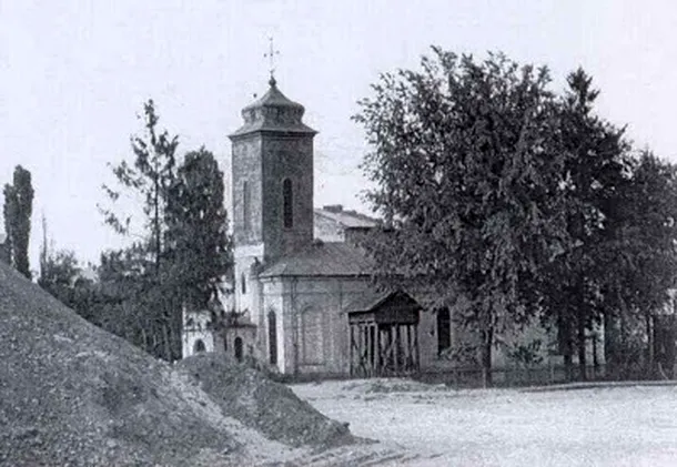 Biserica Alba Postăvari