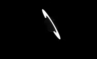Primele imagini cu Saturn și inelele sale făcute de Telescopul Spațial James Webb